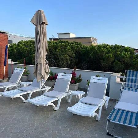 Apartment Deluxe Penthouse Golem - Mali I Robit *